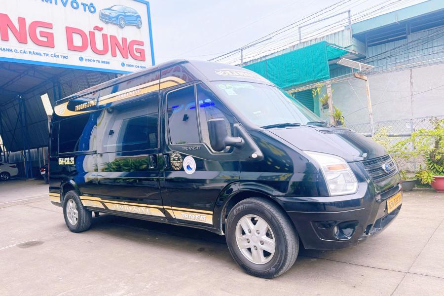 ford-transit-limousine-10-cho-34351758332865.jpg