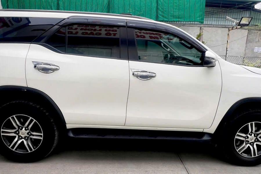 xe-fortuner-so-san-23491775458175.jpg
