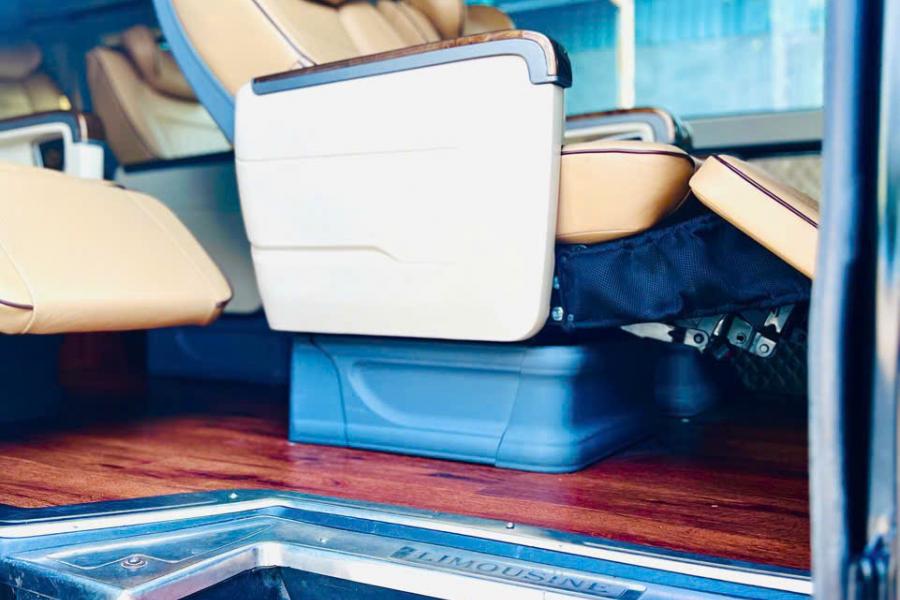 xe-limousine-10-cho-86401746672255.jpg