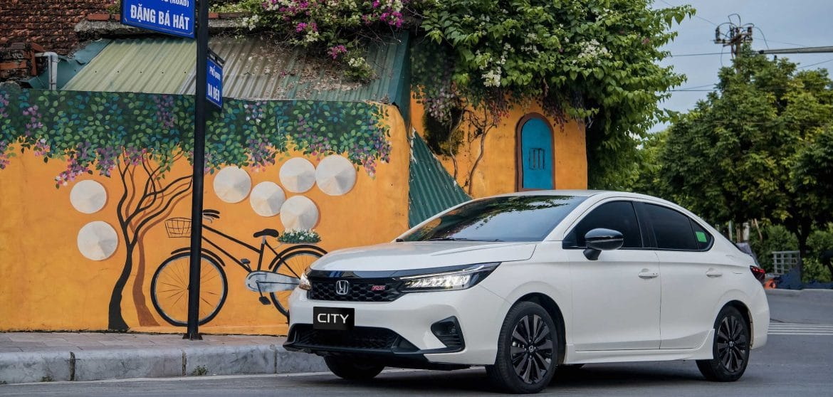 Thuê xe 4 chỗ đi công tác 
