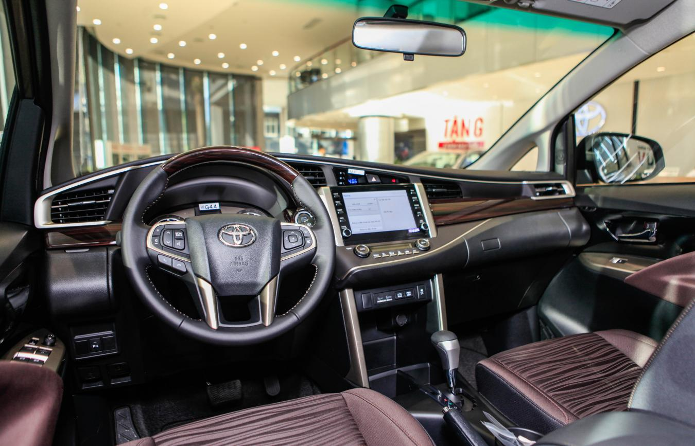  Innova đời mới