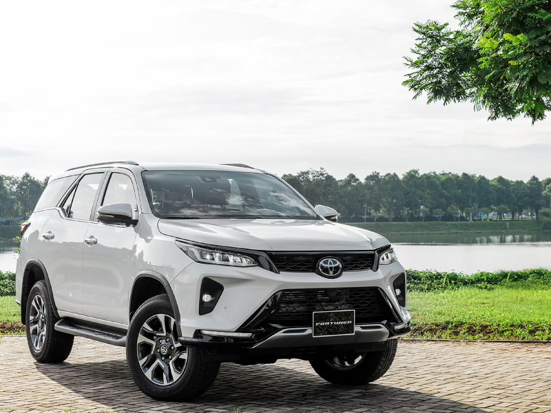 thuê xe 7 chỗ cần thơ