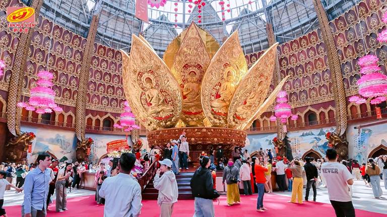 Check-in-tại-nhiều-góc-chụp-hình-đẹp