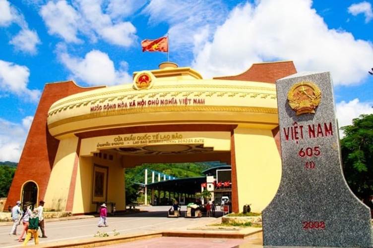 cua khau lao bao