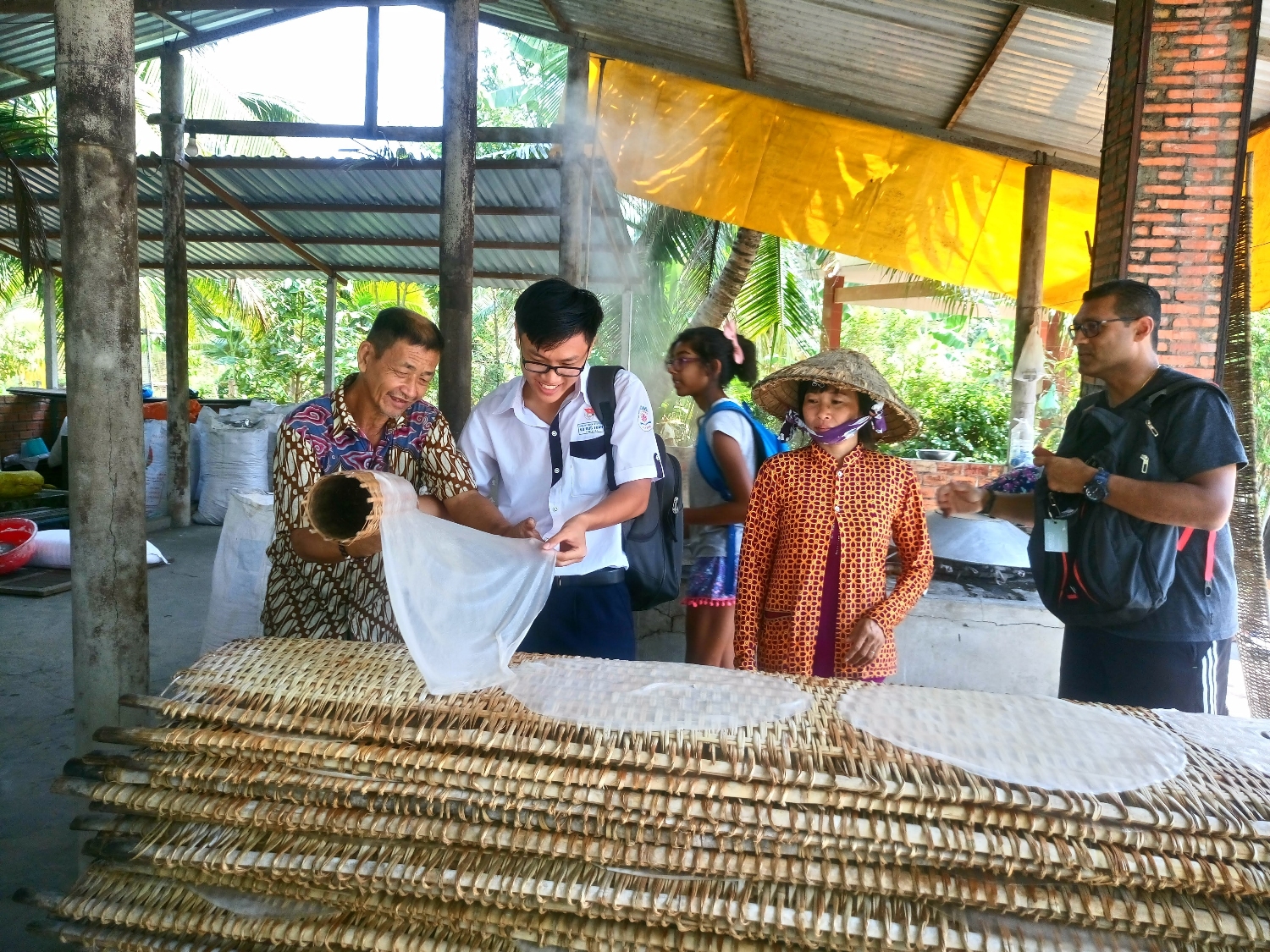 Làng hủ tiếu 