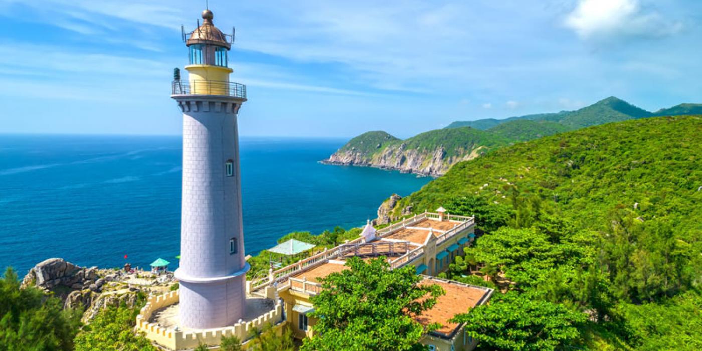 Du Lịch Phú Yên – Khám Phá “Xứ Hoa Vàng Trên Cỏ Xanh” Đẹp Quên Lối Về