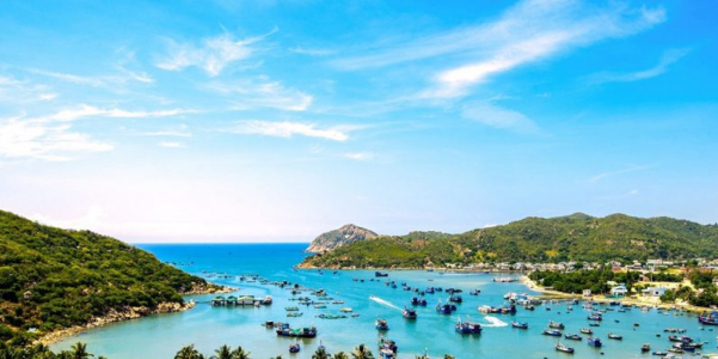 Du Lịch Vịnh Vĩnh Hy Ninh Thuận – Khám Phá Vịnh Biển Hoang Sơ Đẹp Bậc Nhất Miền Trung