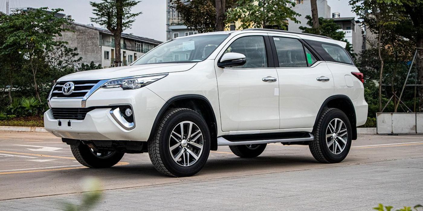 Kinh nghiệm chọn xe 7 chỗ hay 16 chỗ cho chuyến đi nhóm bạn