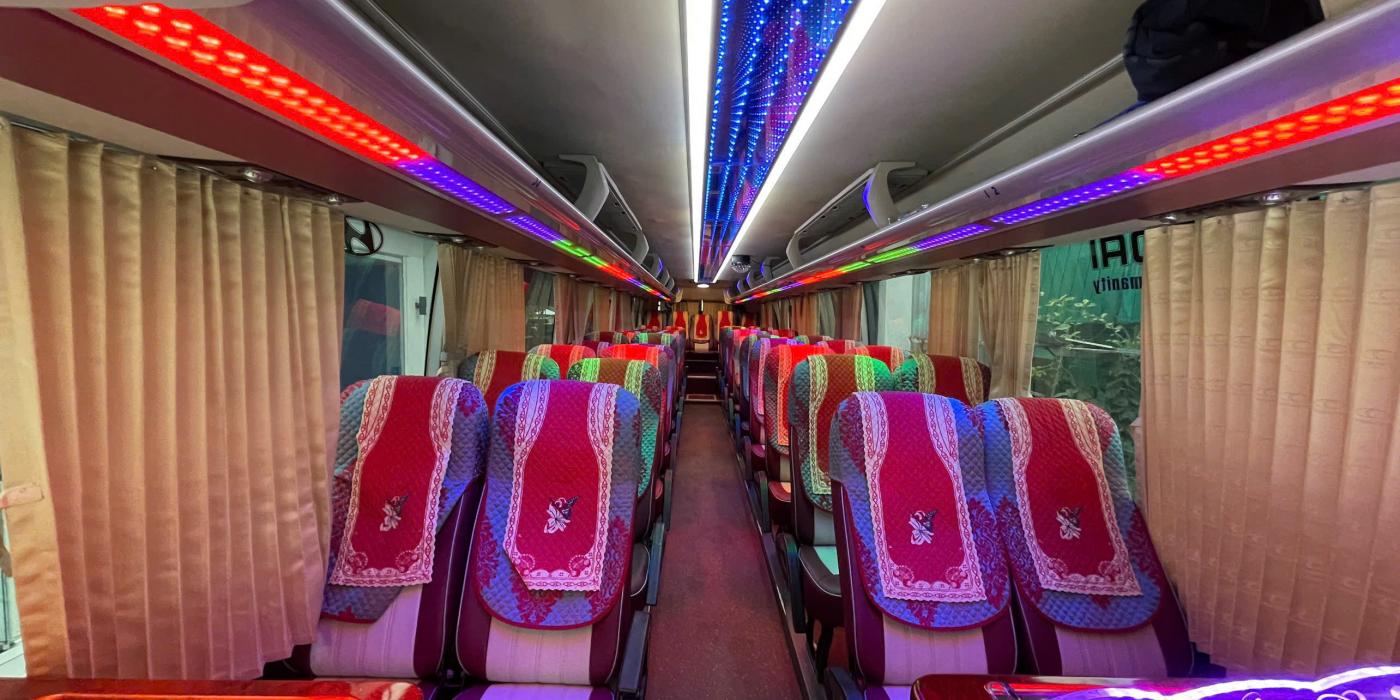 Thuê Xe Du Lịch Cao Cấp – Phục Vụ Gia Đình & Doanh Nghiệp