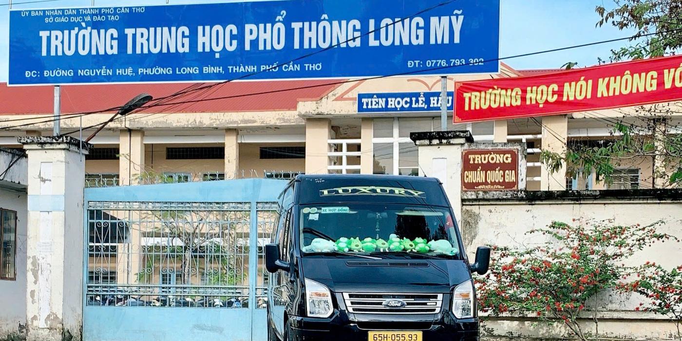 Thuê Xe Du Lịch Có Bao Gồm Tài Xế Và Nhiên Liệu Không?